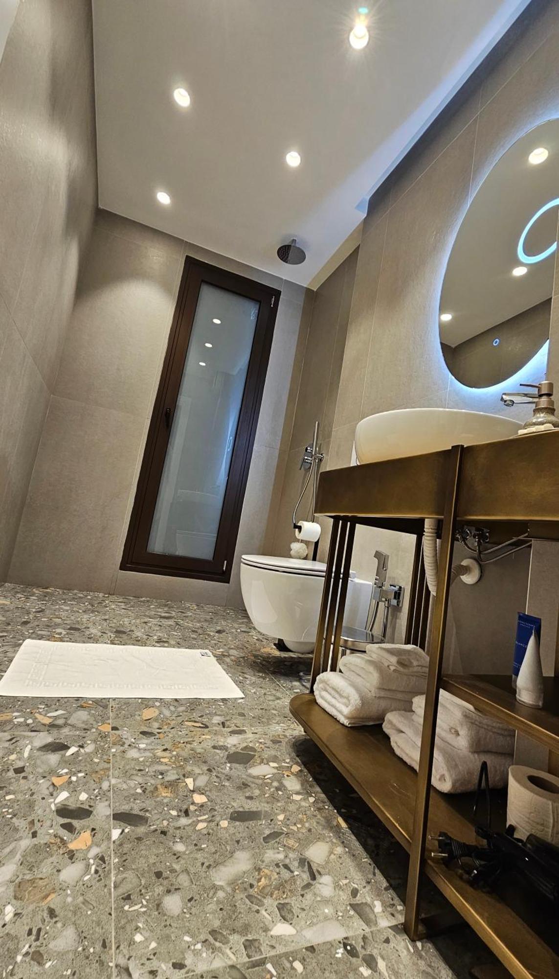 Center Apartment Easy_Luxury Tirana Exterior photo